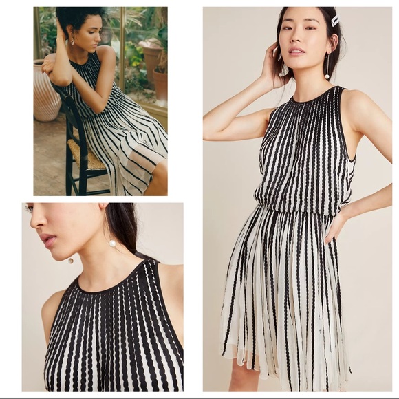 Anthropologie Dresses & Skirts - Anthropologie Martinique Halter Dress size 2